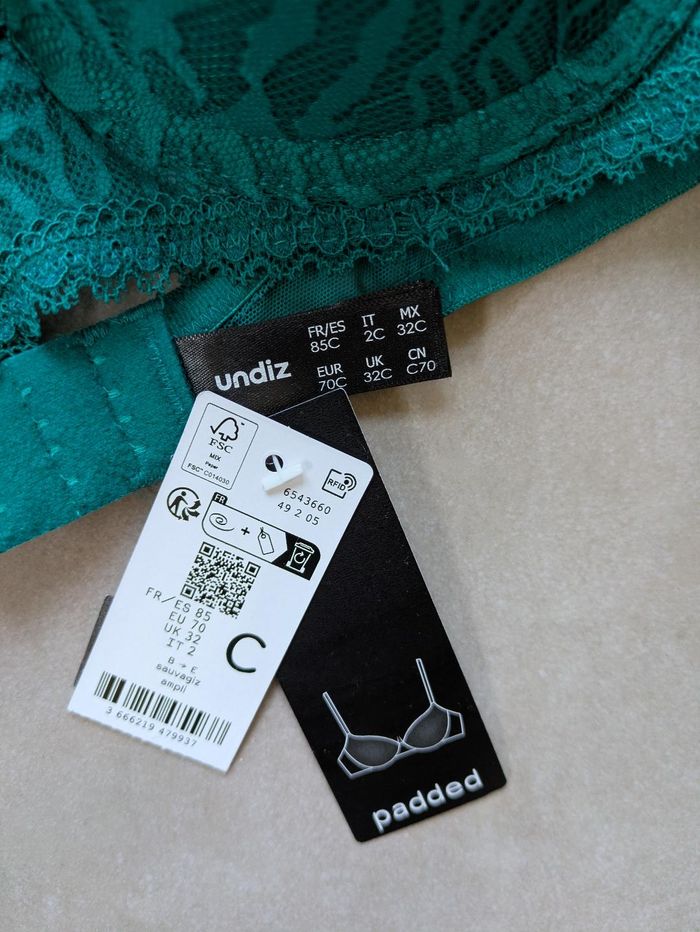 Soutien gorge vert Undiz 85C Neuf avec étiquette - photo numéro 2