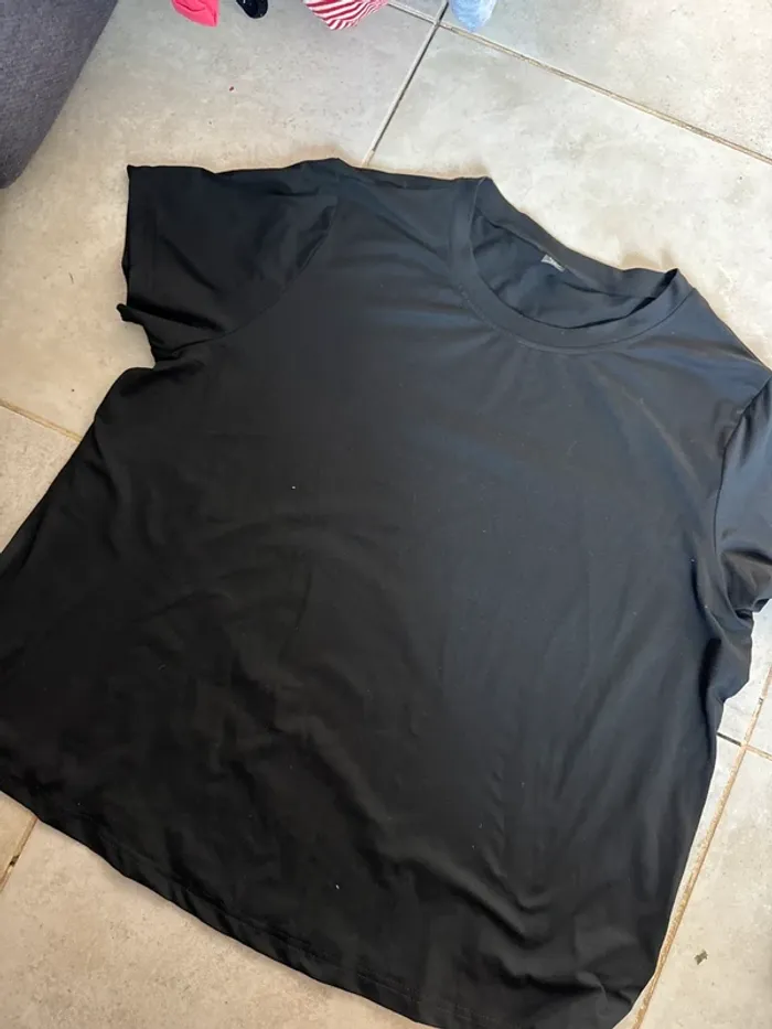T-shirt femme Shein - Taille 2XL - 48 FR - photo numéro 2