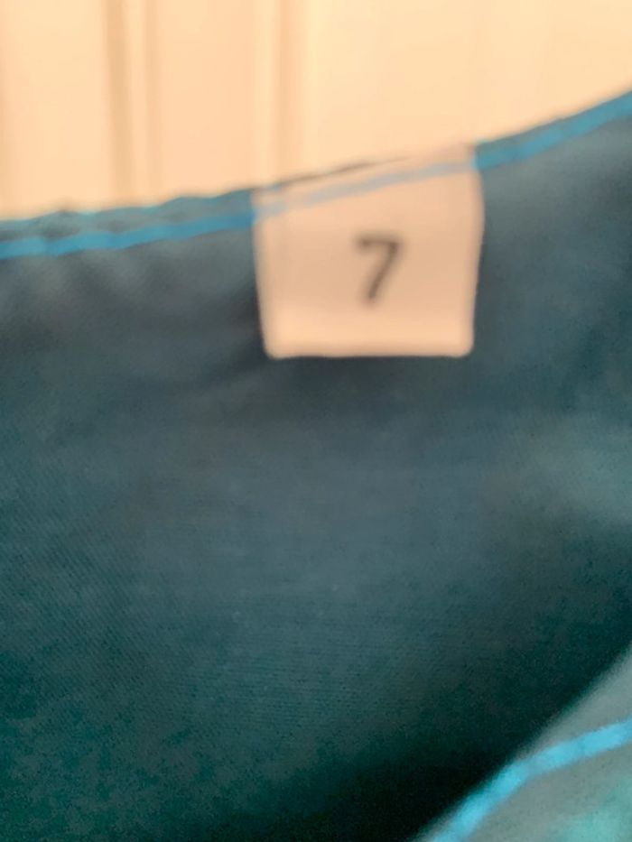 Robe bleue à fleur fille . - photo numéro 5