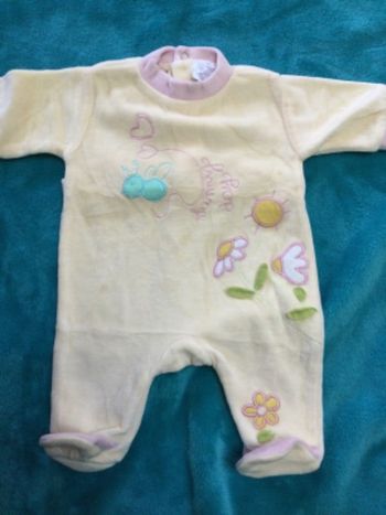 grenouillère   naissance  50 cm 0 mois neuve sans étiquette