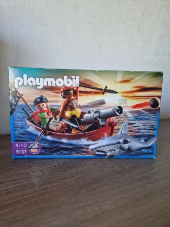 Playmobil neuf numéro 5137 barque pirate avec requin