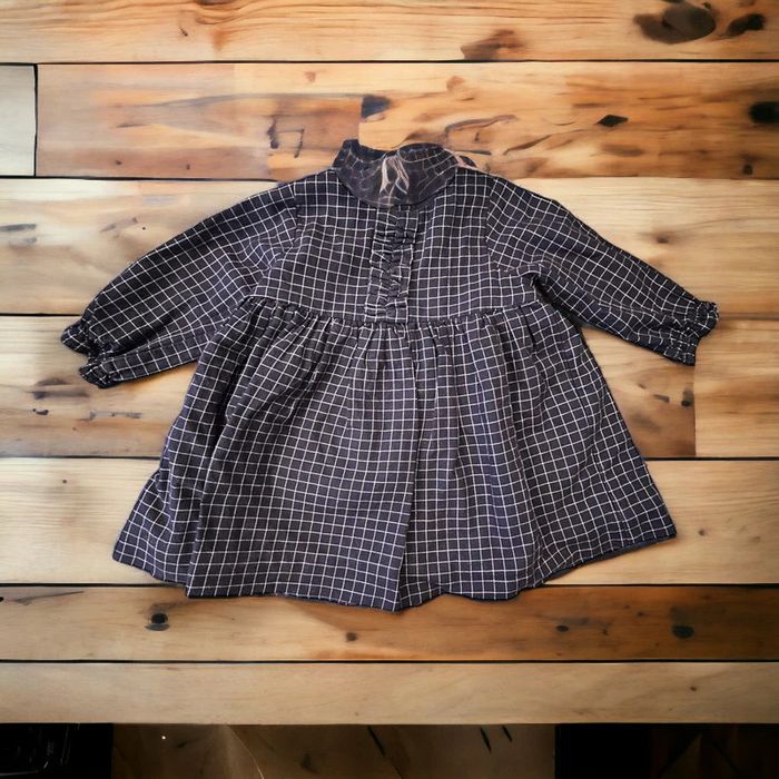 Lot 2 robes manches longues Jacadi 6 mois TBE (18€) - photo numéro 3