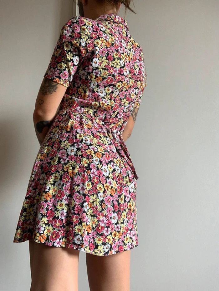 Robe fleurs colorée Tally Weijl taille 34 xs - photo numéro 3