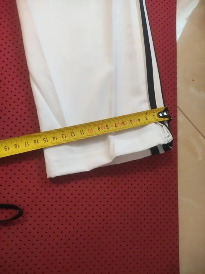 Pantalon de foot Real Madrid, Adidas Authentique Officiel taille enfant 15/16 ans, Neuf - photo numéro 18