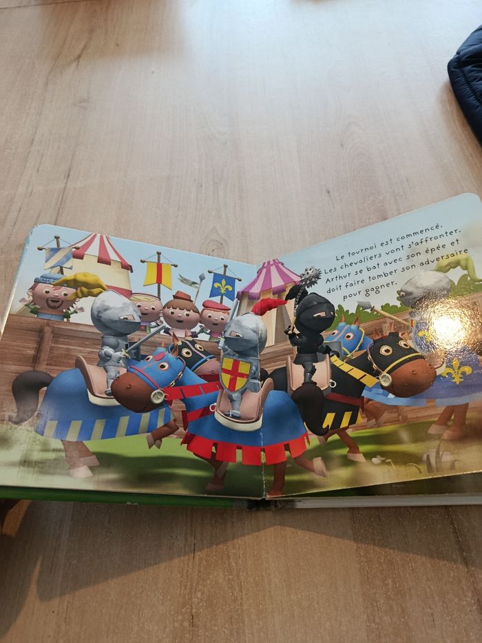Livre petit héros le chevalier - photo numéro 3