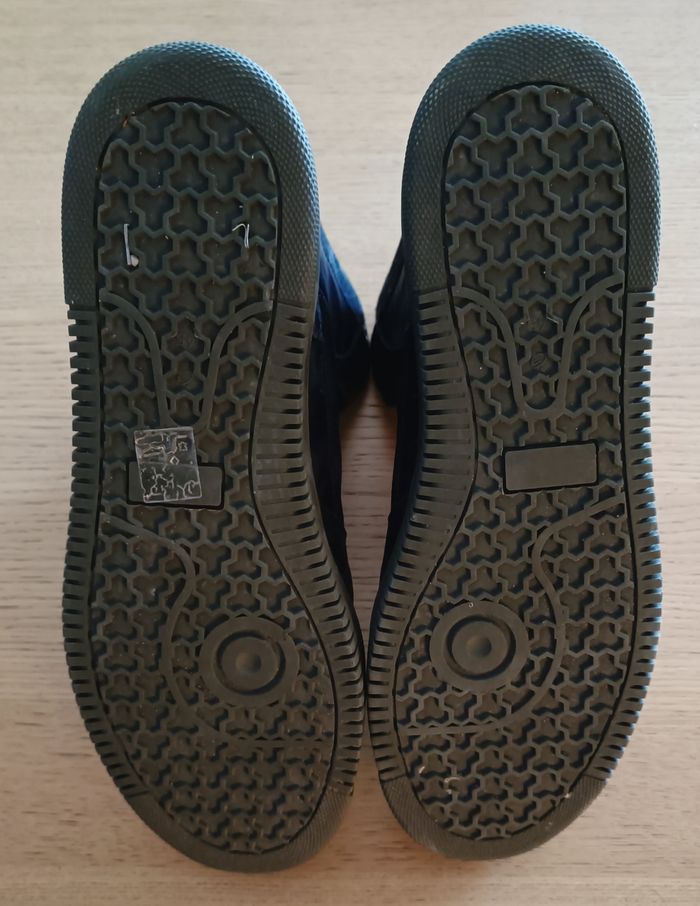 RARE : Baskets montantes Staggy doublée polaire noire taille 45 Homme - photo numéro 7