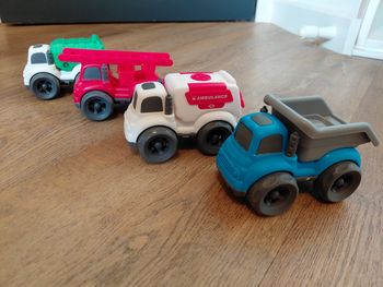 Lot petit vehicules