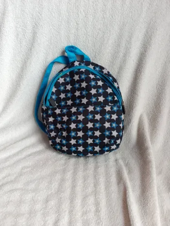 Petit sac à dos étoiles , la halle , bon état !