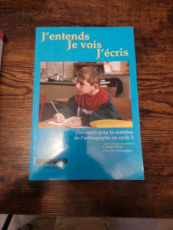 Livre : j'entends, je vois, j'écris