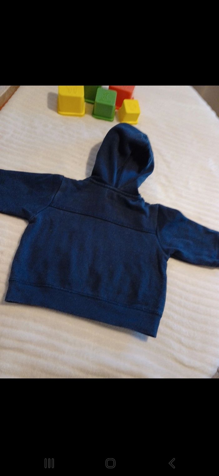 Sweat bébé taille 3 mois - photo numéro 4