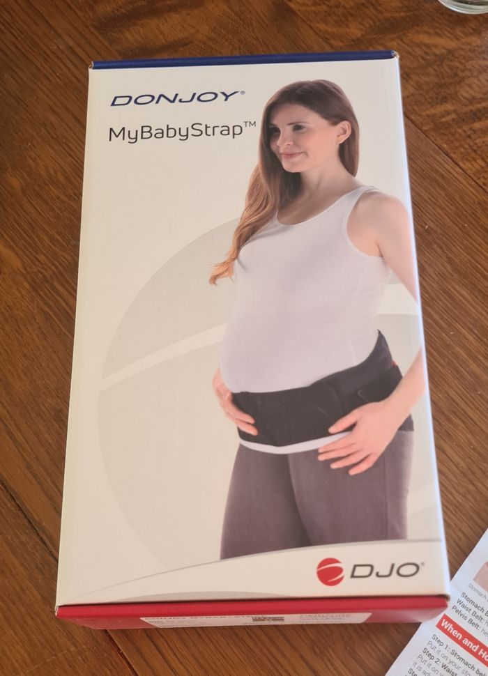 Lot accessoires grossesse : ceintures voiture, ballon de grossesse, ceintures postpartum - photo numéro 6