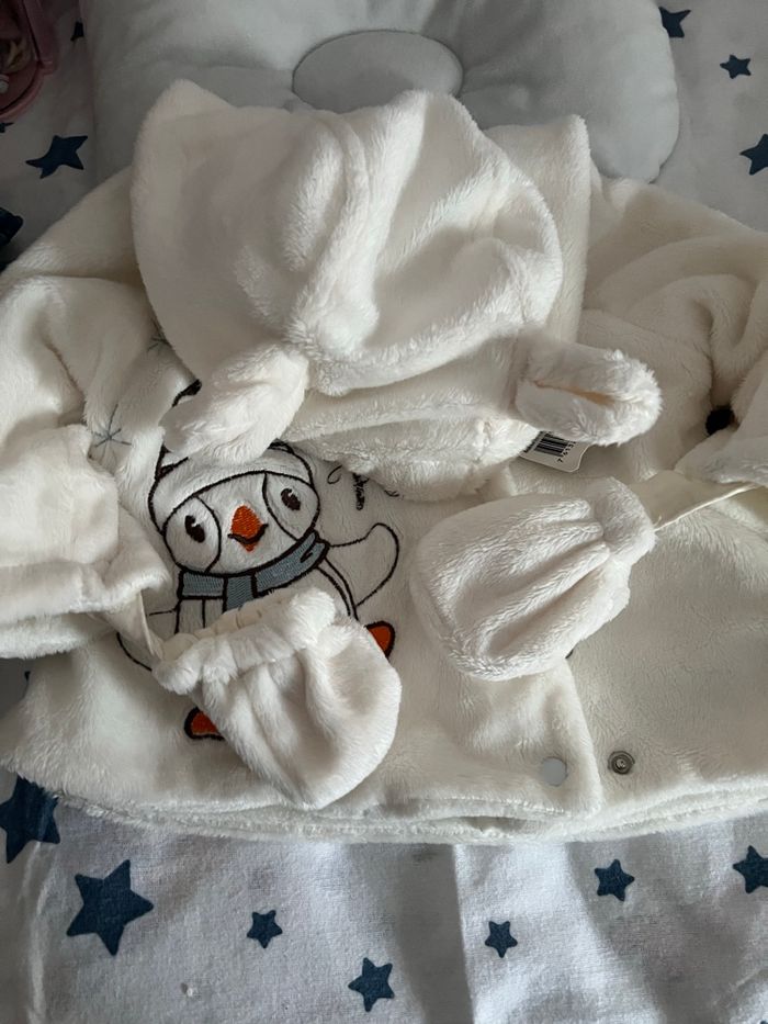 Veste chaude avec moufles - photo numéro 2