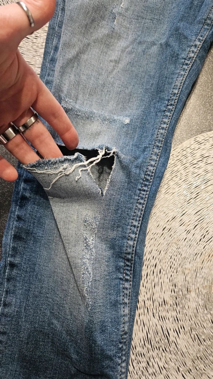 Jean bleu destroy - photo numéro 5