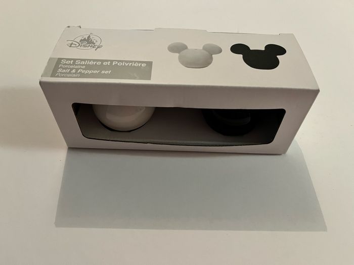 Salière et poivrière Mickey Disneyland Paris