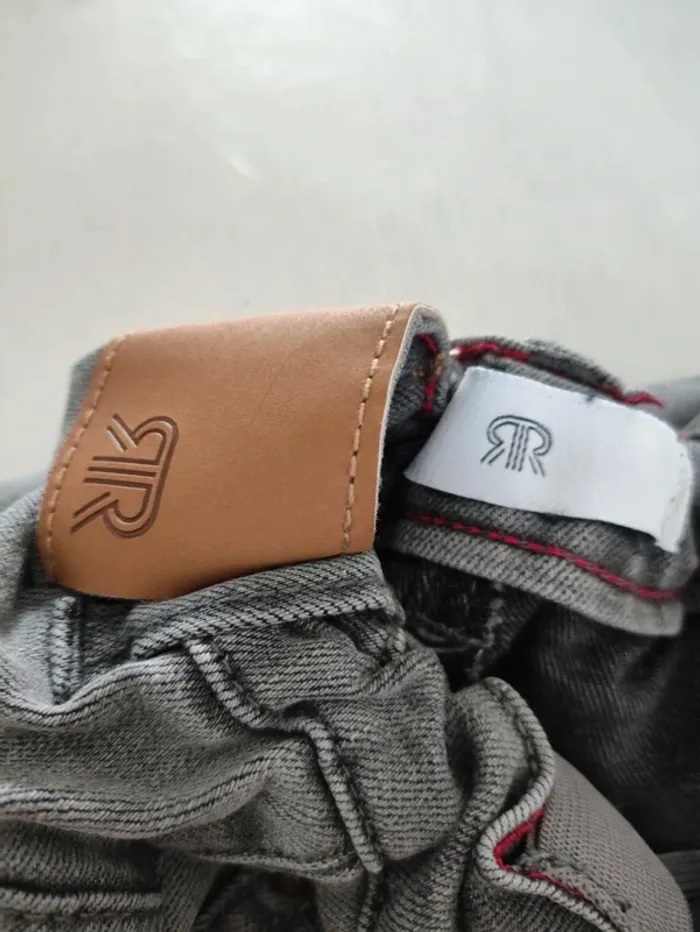 Jean gris La Redoute – 12 ans – Très bon état comme neuf - photo numéro 8
