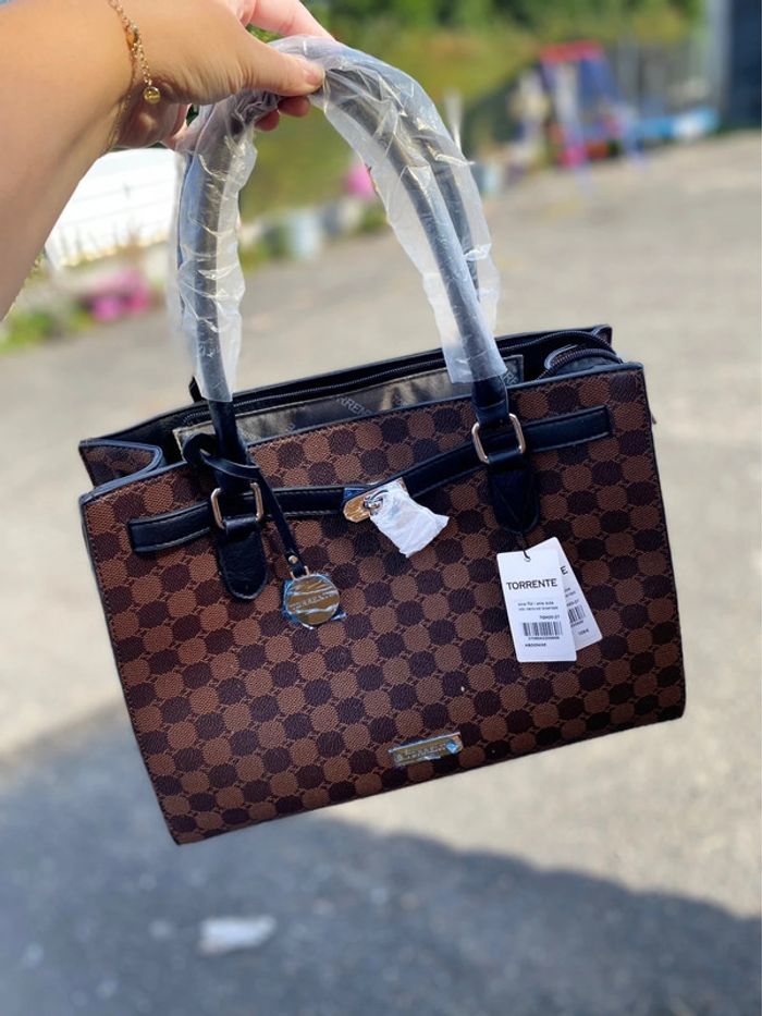 Grand sac à main