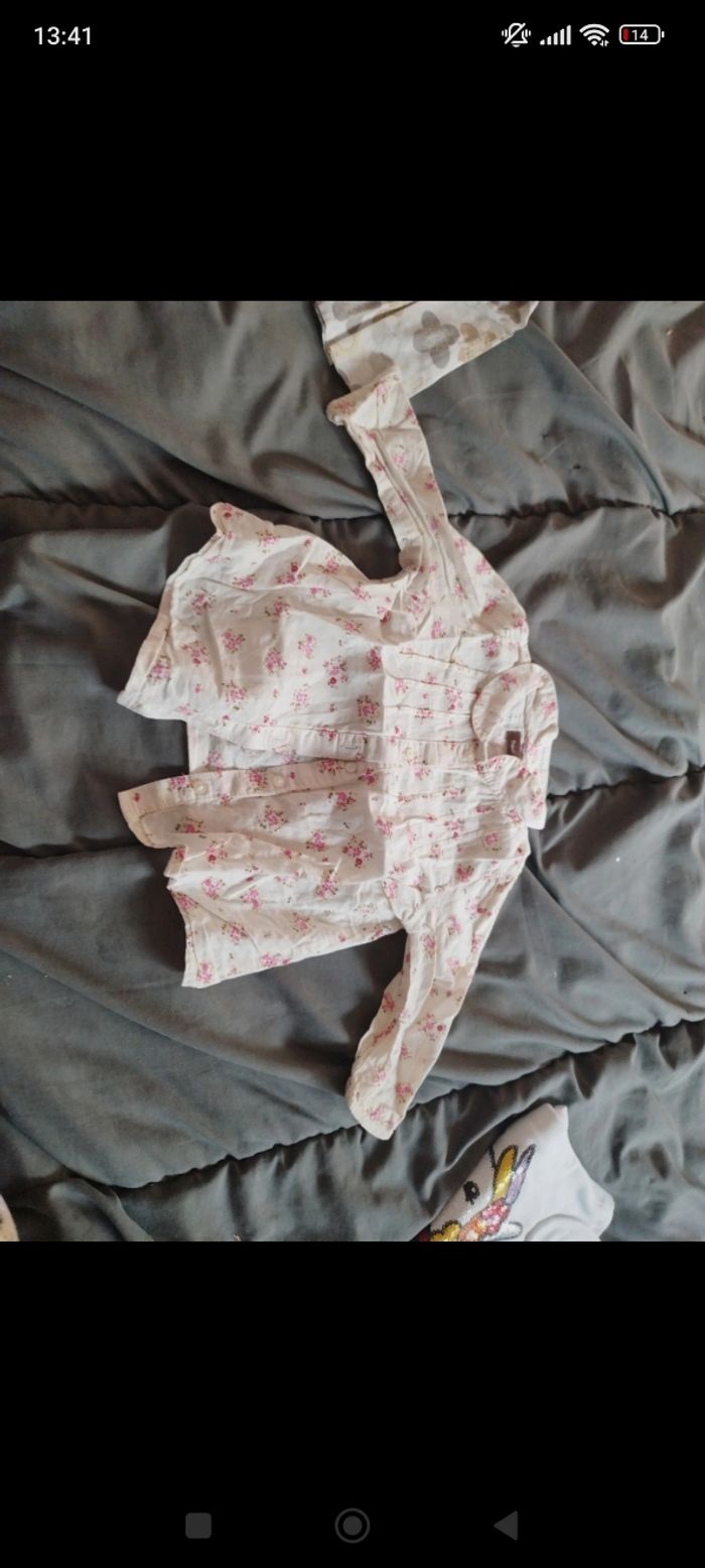 Lot de vêtement bébé fille taille 6 mois - photo numéro 8