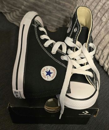 (Neuves non portées) 😍🥰🤩superbes baskets converses Pointure 24 unisex 😍🥰🤩