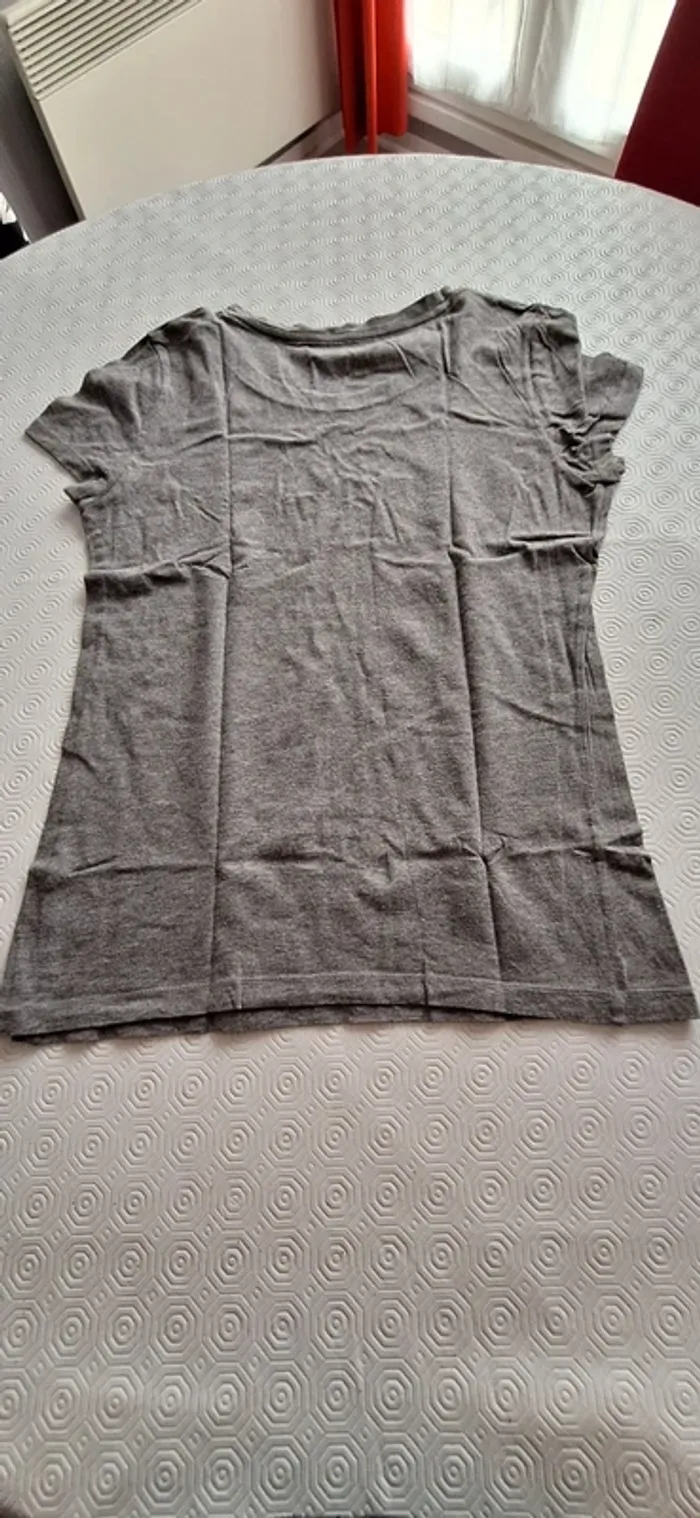 Tee shirt Aeropostale - photo numéro 3
