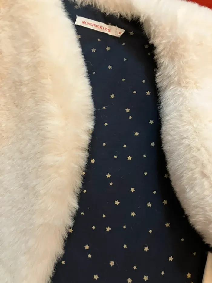 Gilet fourrure beige 8 ans - photo numéro 3