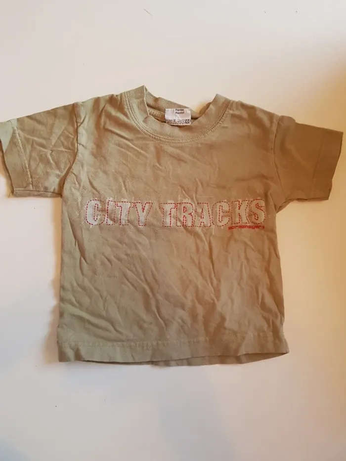 Tee-shirt 🔄 - photo numéro 2