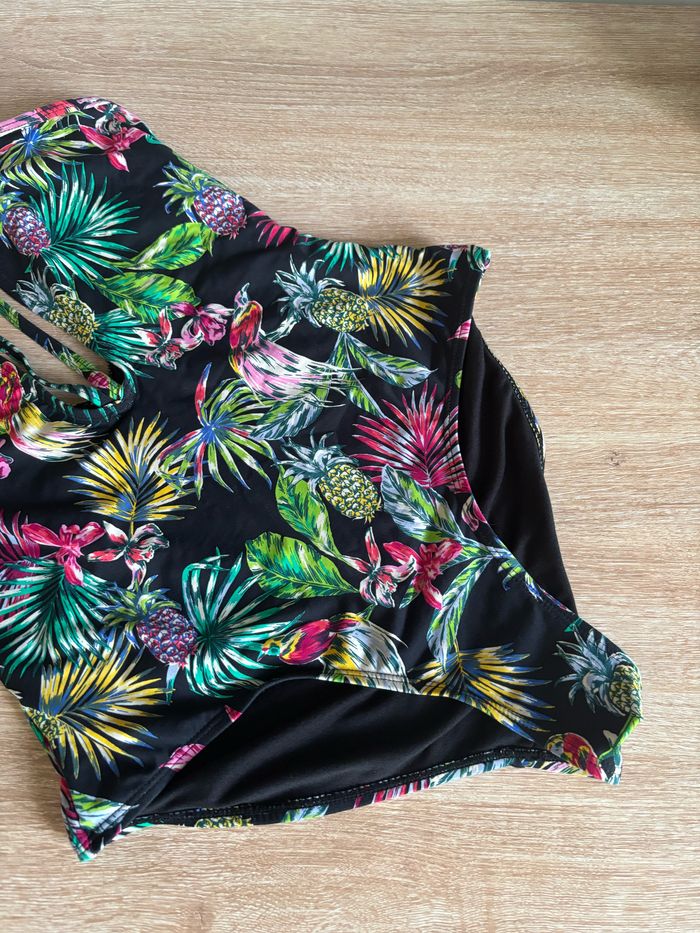 Maillot de bain une pièce imprimé tropical atmosphère taille S/M - photo numéro 3
