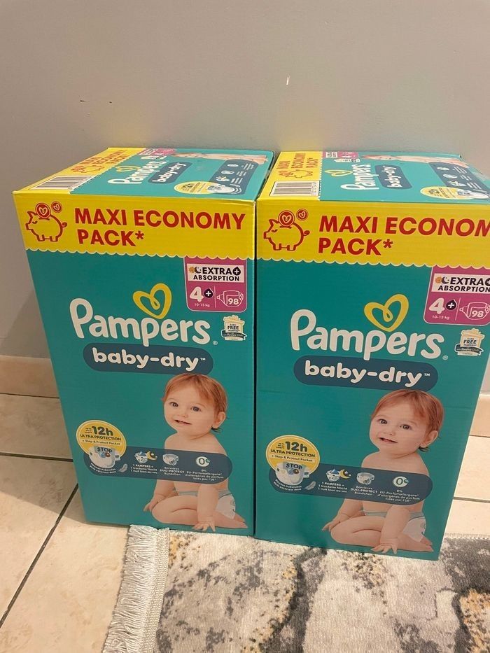 Deux carton couche pampers maxi economy taille 4plus