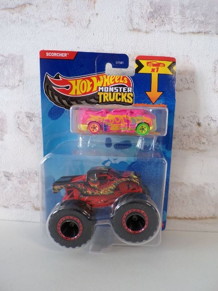 Monster trucks - Hot Wheels - Scorcher (J9)