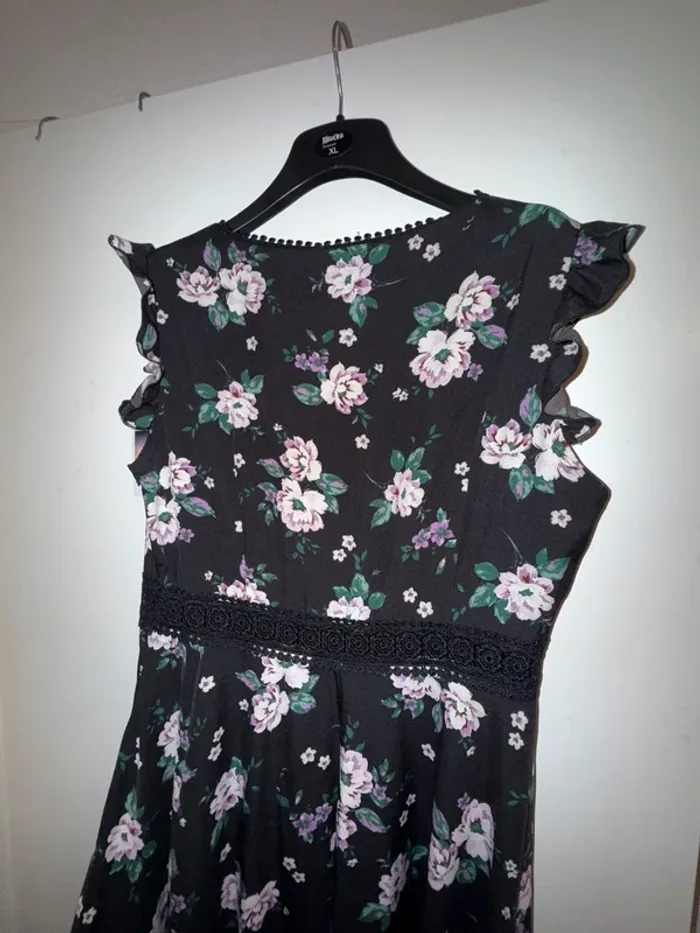 Robe à fleurs - photo numéro 7