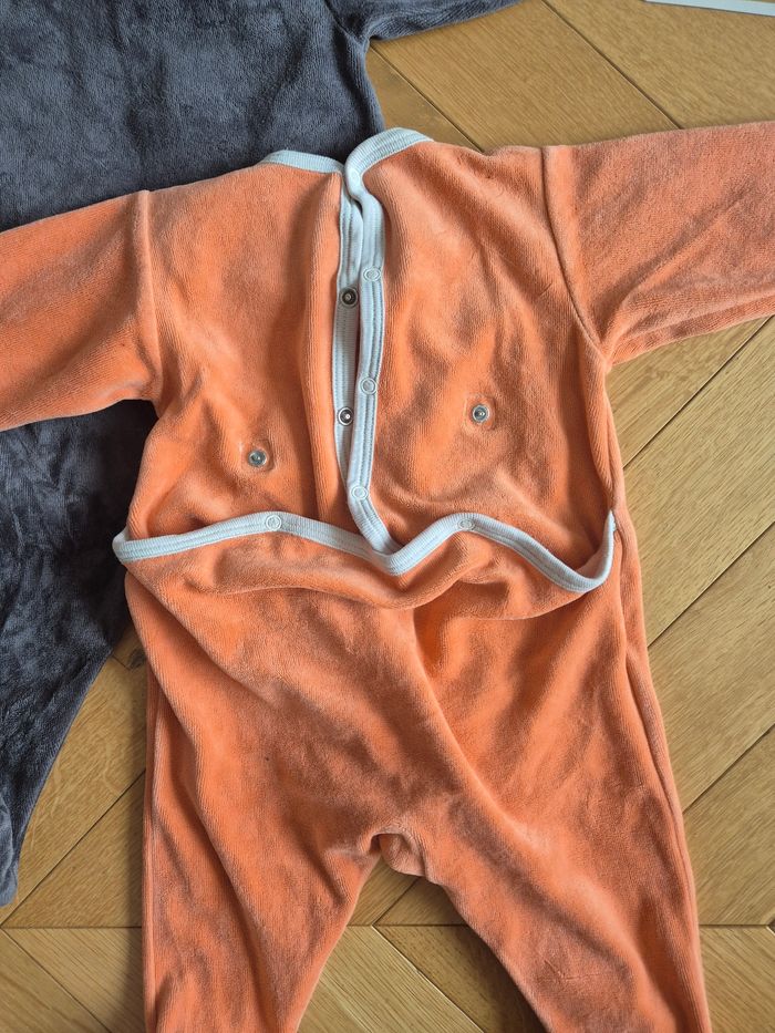 2 pyjamas en velours - photo numéro 4