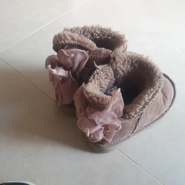 Lot 2 chaussures pointure 28 - photo numéro 8