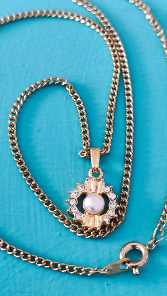 Collier pendentif doré