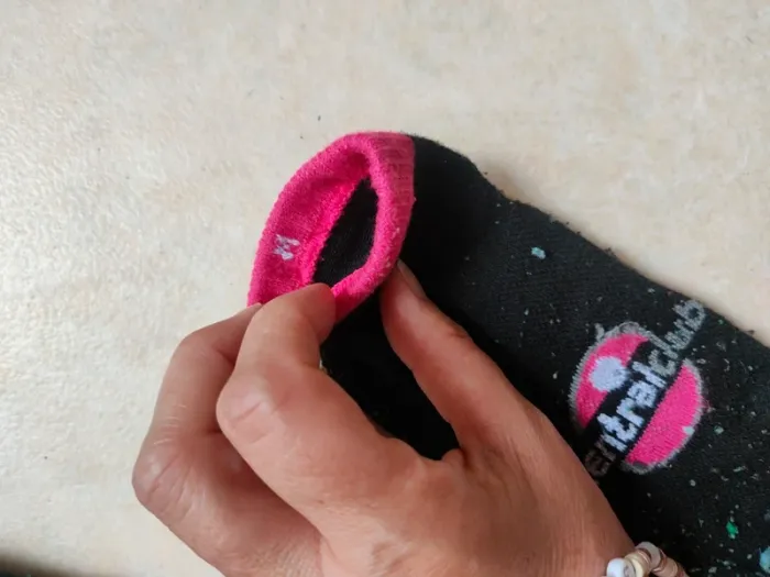 Chaussettes spéciales antidérapantes pour trampoline park - photo numéro 2