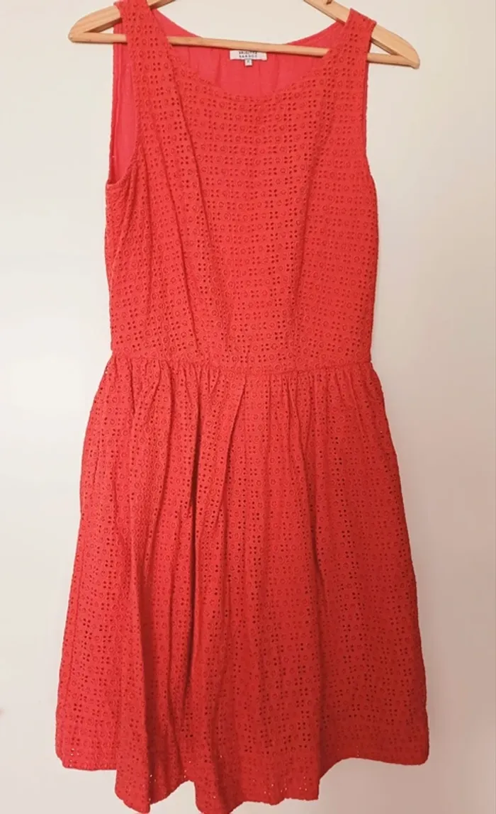 Robe broderies anglaises Brigitte bardot