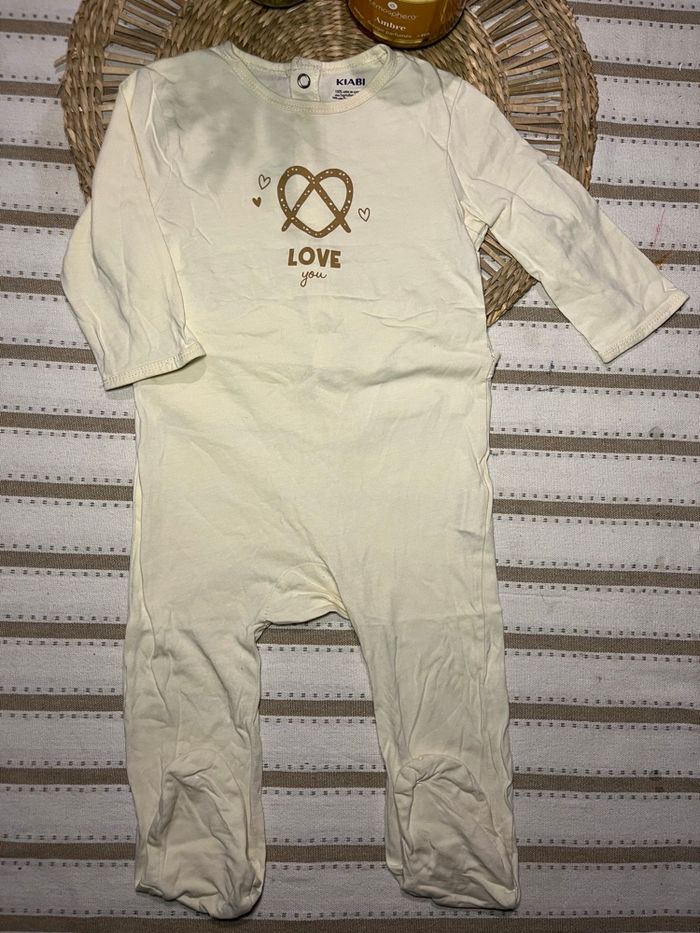 2 pyjamas bébé 12mois - photo numéro 2