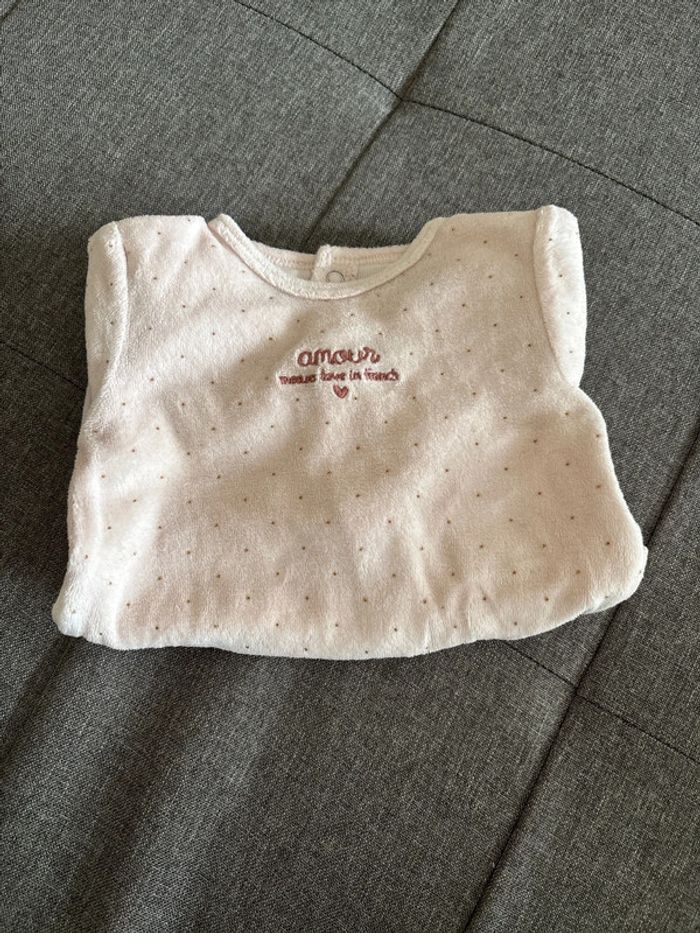 Pyjama 1 mois fille rose avec point dore kiabi très bon état