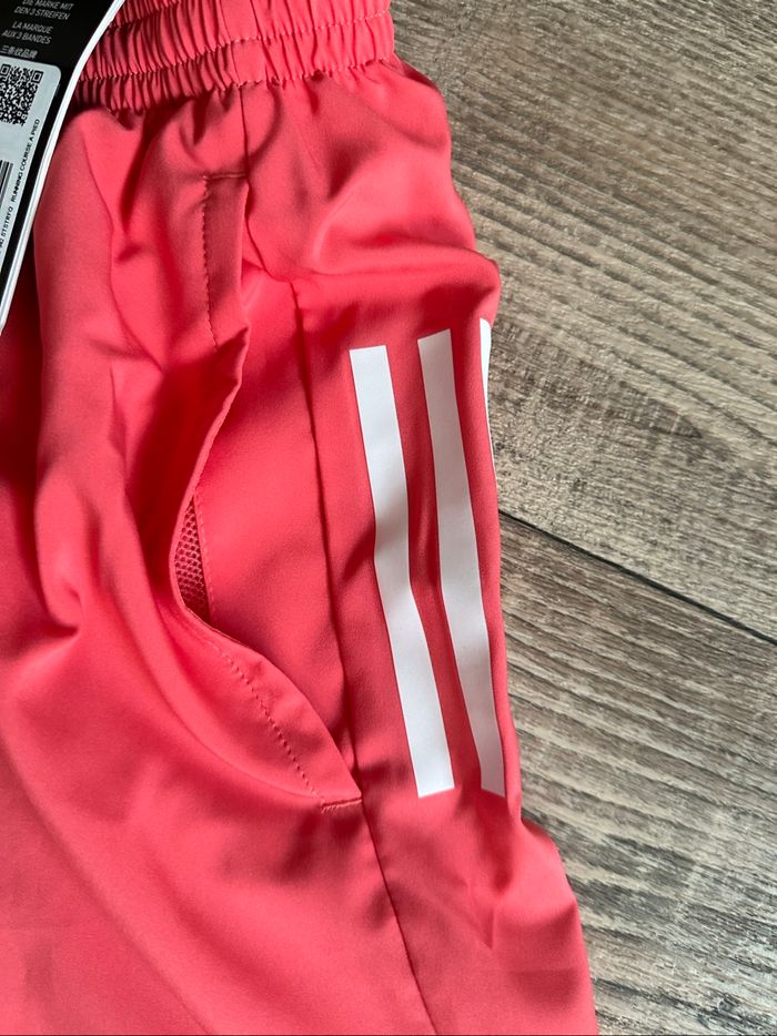 Short Adidas rose homme sport neuf - photo numéro 3