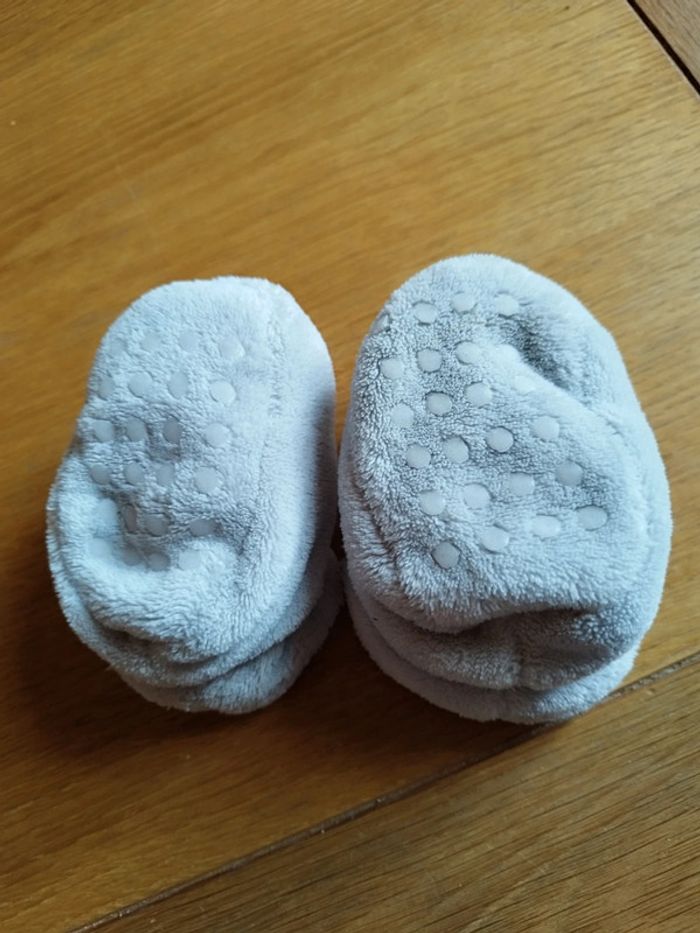 Chaussons 1 an - photo numéro 3