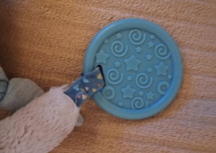 Doudou Peluche  Lapin Moulin Roty - photo numéro 4