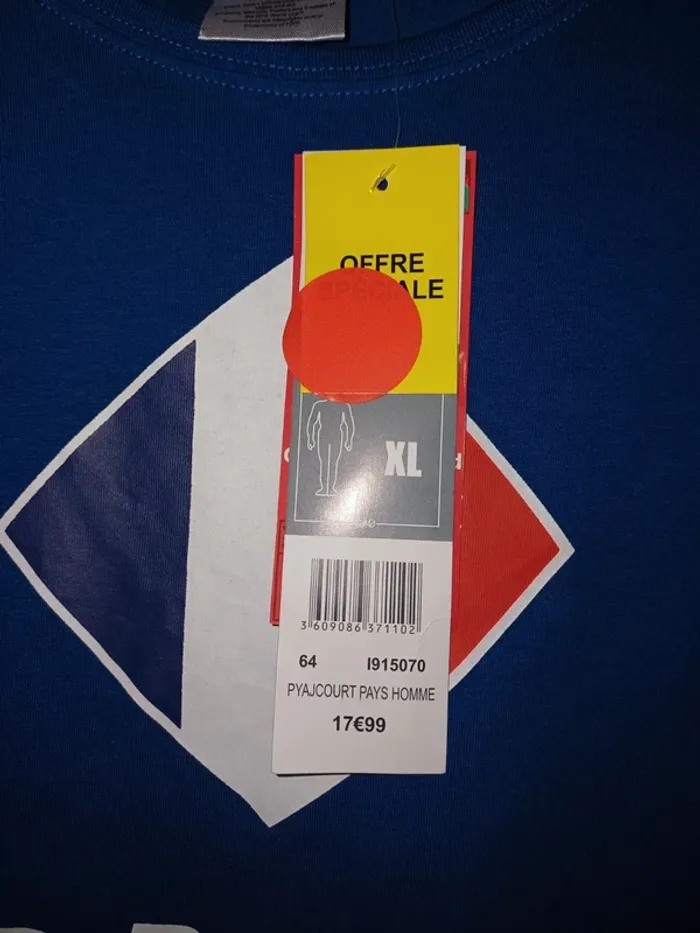 T-shirt Official Licensed Product - photo numéro 5