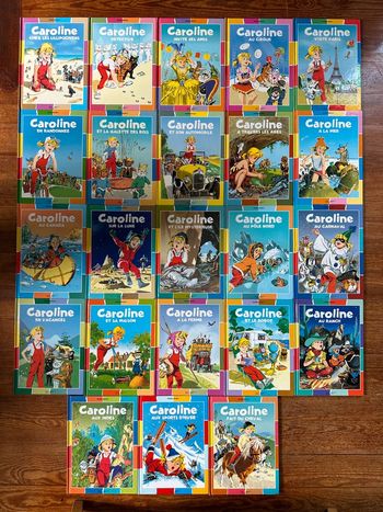 Lot exceptionnel de 23 livres Caroline albums bd bords colorés damiers Hachette