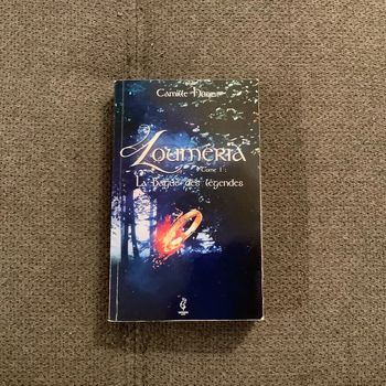 Livre Louméria tome 1 : la bague des légendes