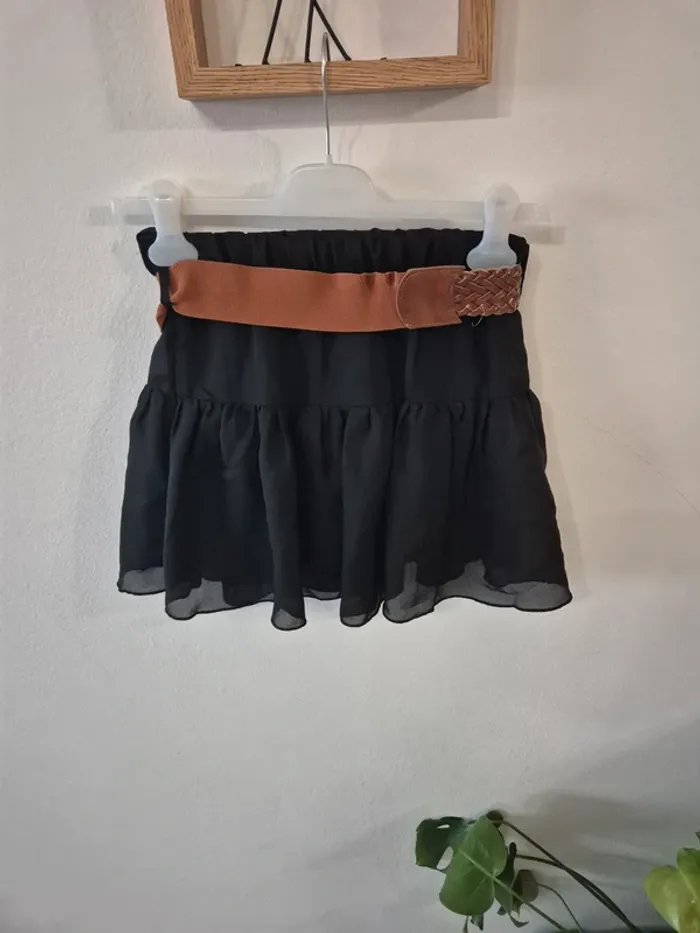 Mini-jupe - photo numéro 2