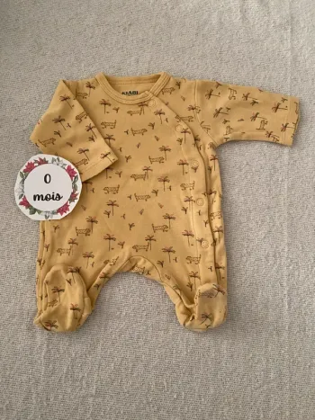 Pyjama Kiabi très bon état 0 mois