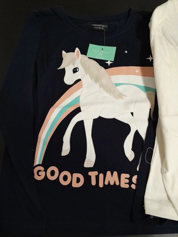 T-shirts licorne ML 7A-8A - photo numéro 3