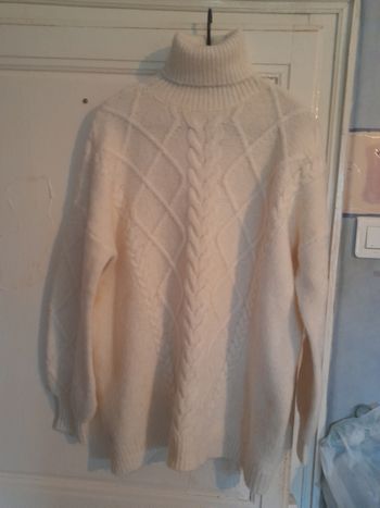 Pull blanc en maille torsadée, marque Promod, taille L 