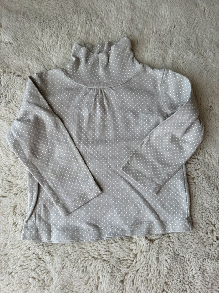 👚 lot 4 sous pulls - bébé fille -24 mois - Kiabi - orchestra ect-tres bon état - photo numéro 2