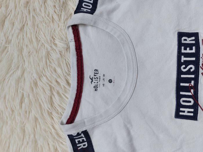 Tee Shirt Hollister blanc bleu - photo numéro 2