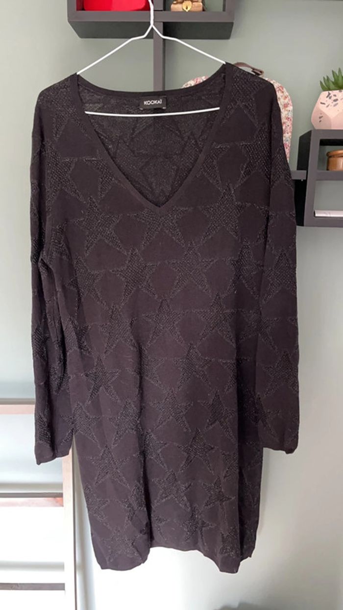 Jolie robe pull motif étoile