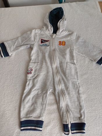Combinaison grise 12 mois